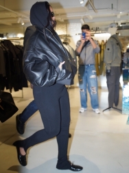 Filename=00211.jpg
Filesize=1083KiB
Dimensions=1368x2048
Date added=Apr 08, 2026 00211.jpg