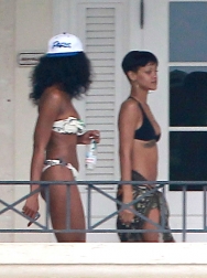 Rihanna2BRihanna2Bin2BBarbados2B3NPEn_ruB8nx.jpg