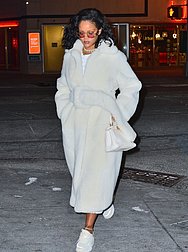 Filename=0022.jpg
Filesize=2135KiB
Dimensions=1365x2048
Date added=Aug 30, 2025 0022.jpg