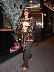 Filename=00006.jpg
Filesize=2068KiB
Dimensions=1365x2048
Date added=Dec 06, 2025 00006.jpg